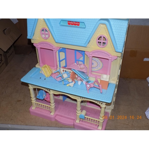 152 - Vintage Fisher Price Dolls House