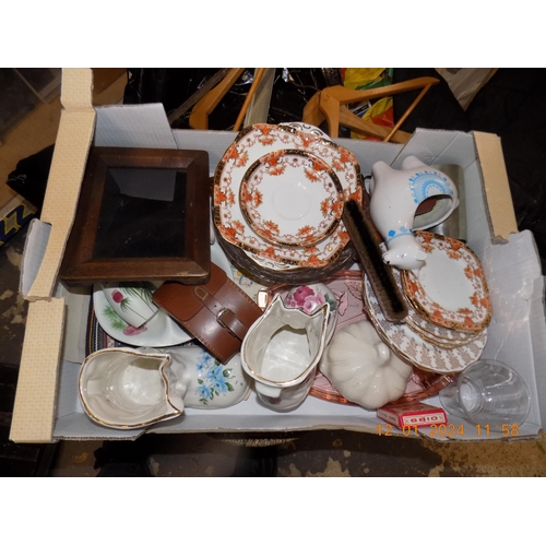 389 - Box of Mixed Pottery