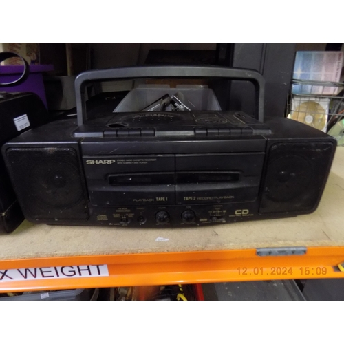 424 - Sharp WQ-CD55 Stereo Twin Cassette Radio