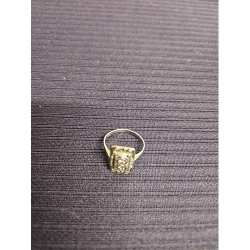 526 - 18ct White Gold and Diamond Art Deco Cocktail Ring. Size M 1/2 Overall Weight 3.26g