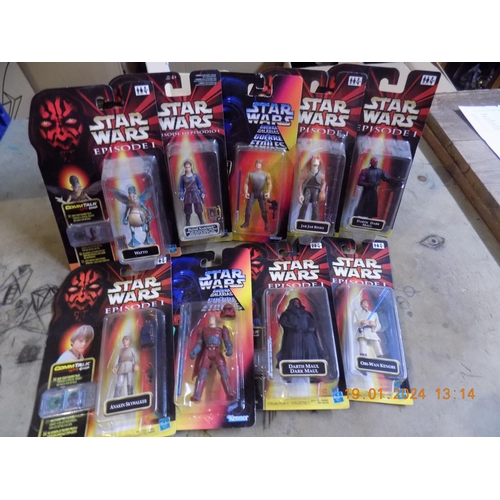 284 - Selection of 9 Star Wars Talk Chip Figures