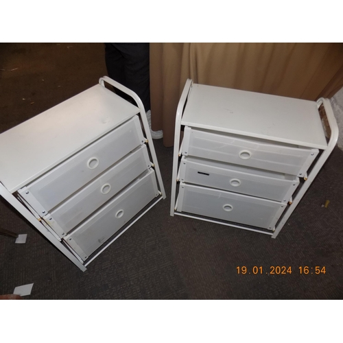 461 - 2 Bedside Units