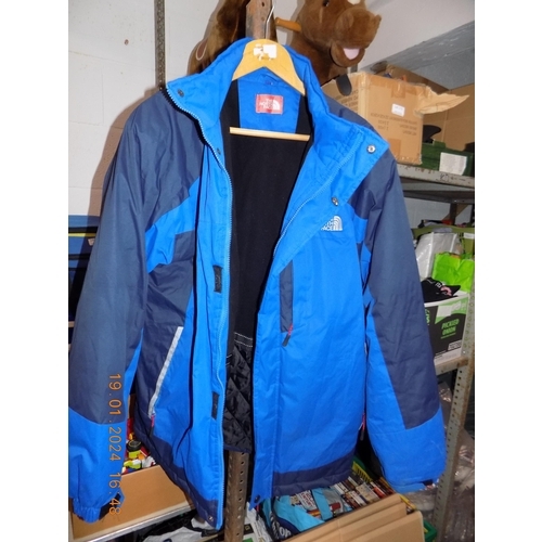 North Face Coat Size 2XL