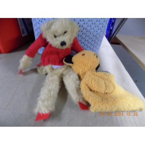 236 - 2 Vintage Puppets. Gordon The Gopher and Sooty