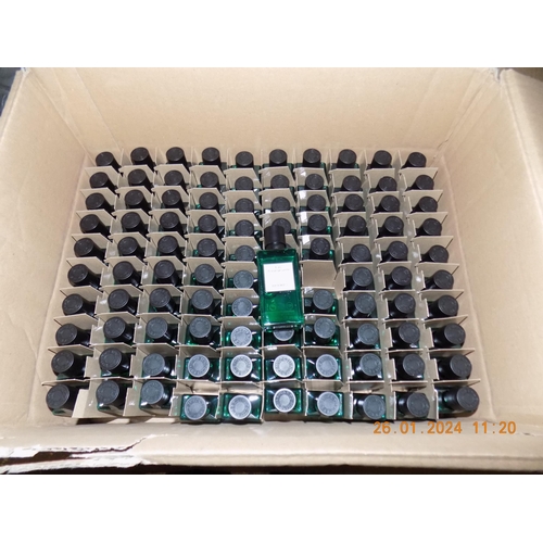 289 - Box of 100 Hermes Shampoos