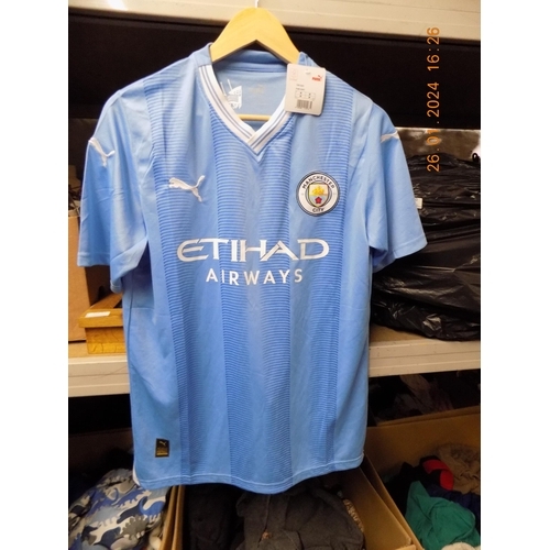 279 - Manchester City Shirt Size M