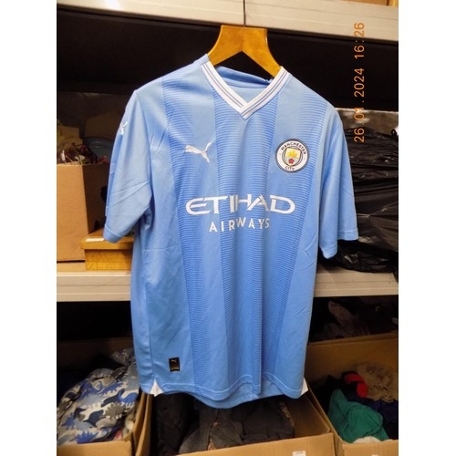 280 - Manchester City Football Shirt Size XL