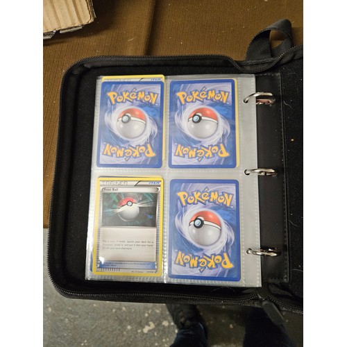 574 - Pokémon Black & White with Pokémon Case