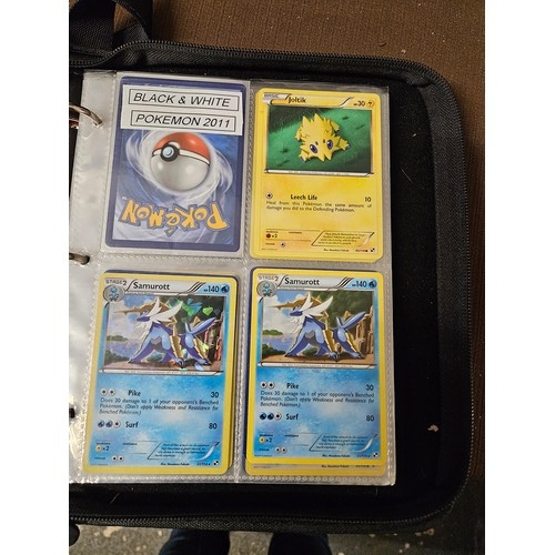 573 - Pokémon Black & White Set with Pokémon Case