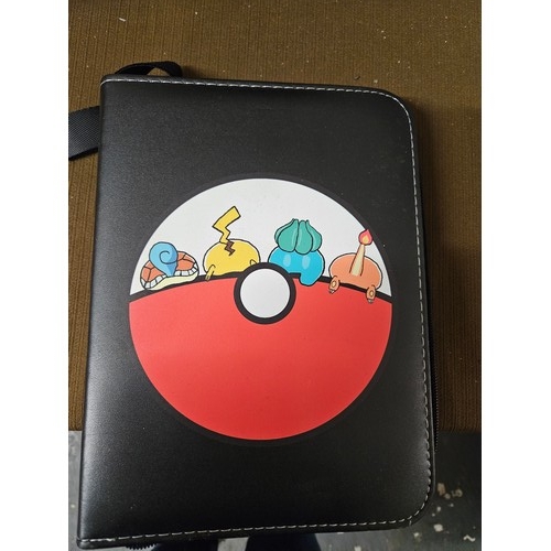 573 - Pokémon Black & White Set with Pokémon Case