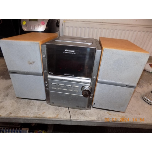 109 - Panasonic CD System and Speakers