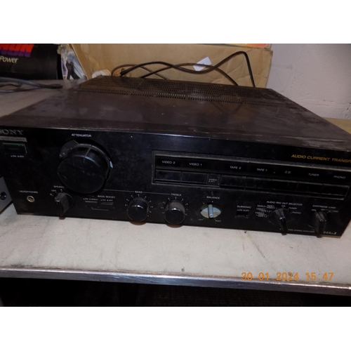 125 - Sony Integrated Stereo Amp F444