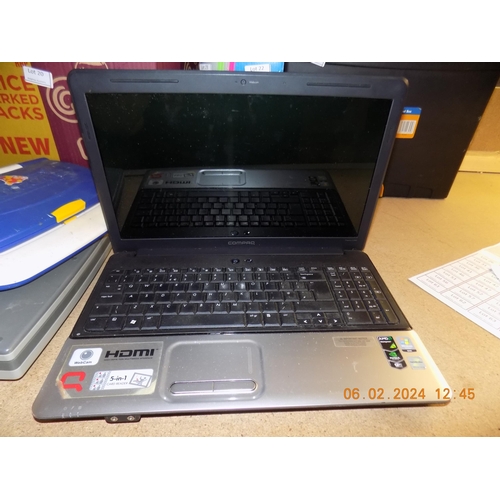 26 - HP Compaq Laptop