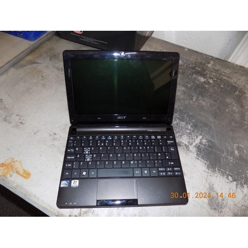 267 - Acer Aspire One Notebook