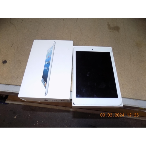 246 - Boxed Apple iPad Mini 16gb with Charger