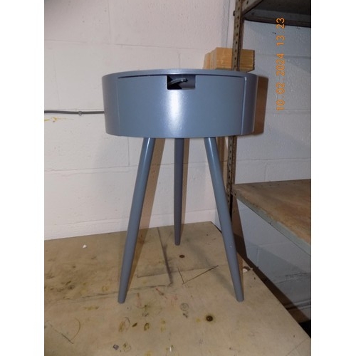 549 - Modern Side Table