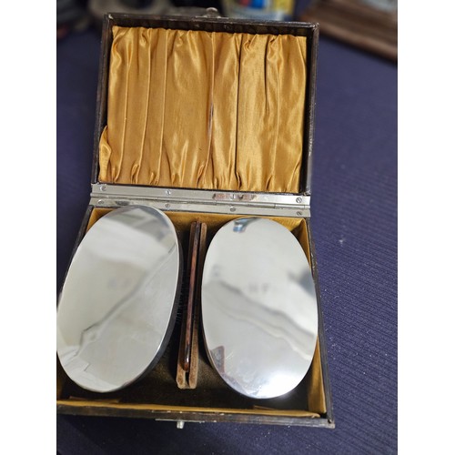 594 - 1937 Adie Brothers Silver Gentlemans Clothing Brush Set