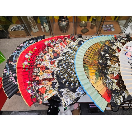 618 - Large Selection of Collectable Fans