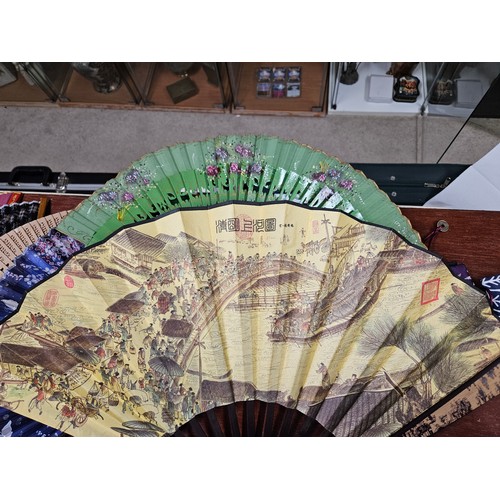 618 - Large Selection of Collectable Fans