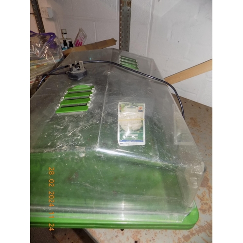 156 - Heated Propagator with Tray and Seeds