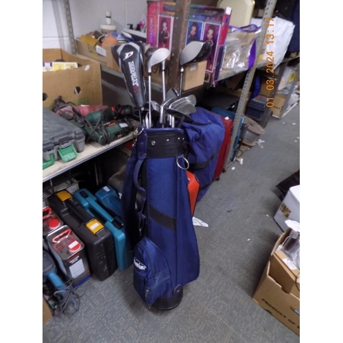 353 - Golf Bag and Golf Clubs