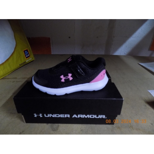 426 - New Boxed Under Armour Children's Shoes Size 7.5