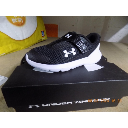 427 - New Boxed Under Armour Children's Shoes Size 7.5