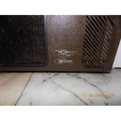 47 - Pullman Bordeaux Drinks Fridge Untested - Width: 23.5 inches, Depth: 19.5 inches, Height: 35.5 inche... 