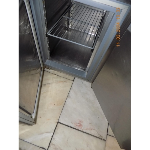 31 - Infrico 3 Compartment Fridge in Working Order - Width: 77 inches, Depth: 28 inches, Height: 32 inche... 