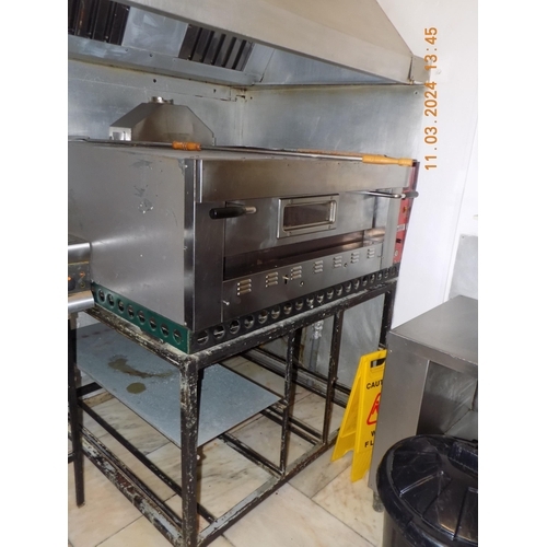 38 - Fields and Pimblett Pizza Oven in Working Order - Width: 52.5 inches, Depth: 48.5 inches, height 58 ... 