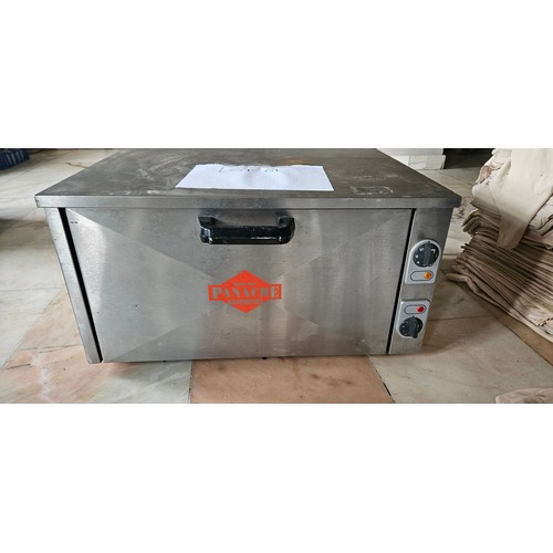 61 - Lincat Panache Pizza Oven Untested - Width: 29.5 inches, Depth: 26 inches, Height: 16 inches