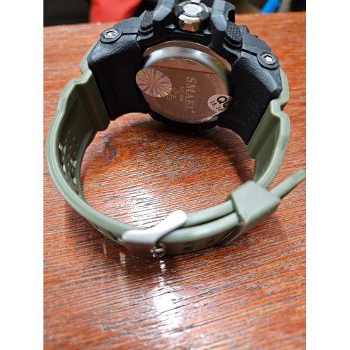 570 - SMAEL Watch requires battery