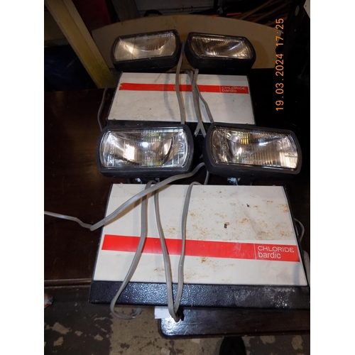 133 - 2 Sets of Flood Lights