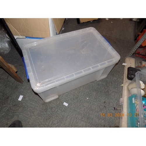 270 - Plastic Storage Tub with Lid