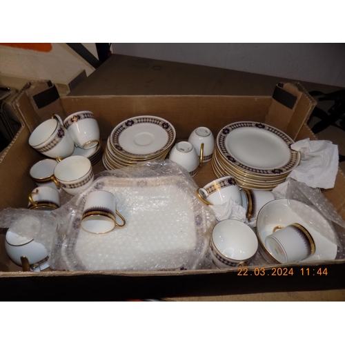 304 - Box of Gauldonte Tea Set