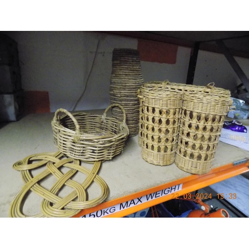 407 - Selection of Wicker Items