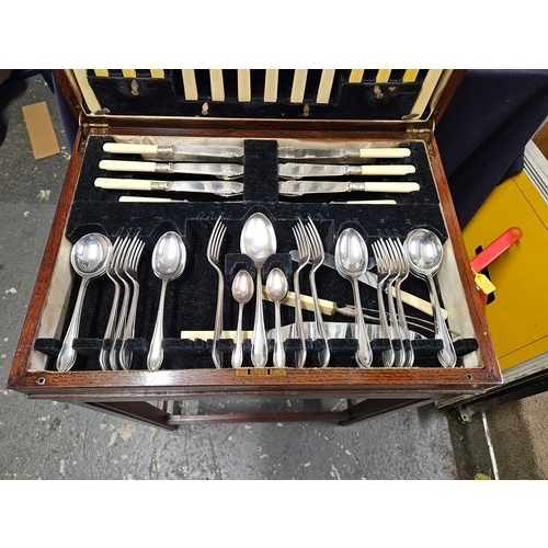 595 - Viners Flatware Set in Display Table