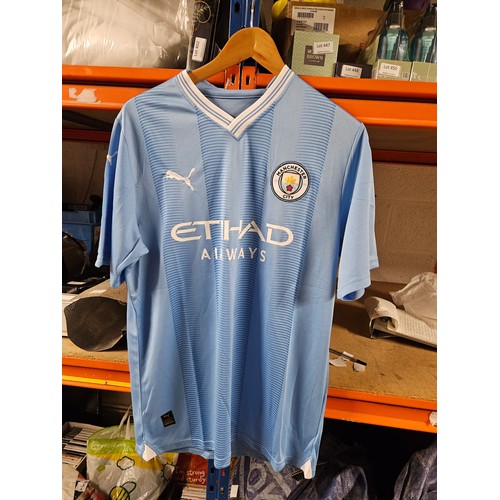 466 - Manchester City Shirt Size XL