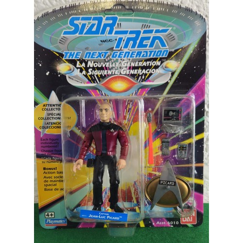 96 - Star Trek The Next Generation Figures by Bandai 1992. Captain Jean-Luc Picard 6011, Commander Willia... 