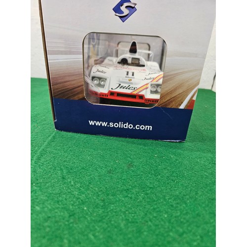 218 - Solido 1/18 Scale Die Cast SL1805602 Porsche 936 D.Bell Winner Le Mans 1981 #11