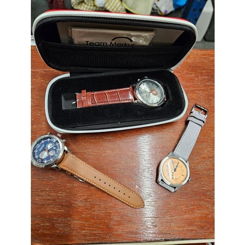 576 - Selection of Watches