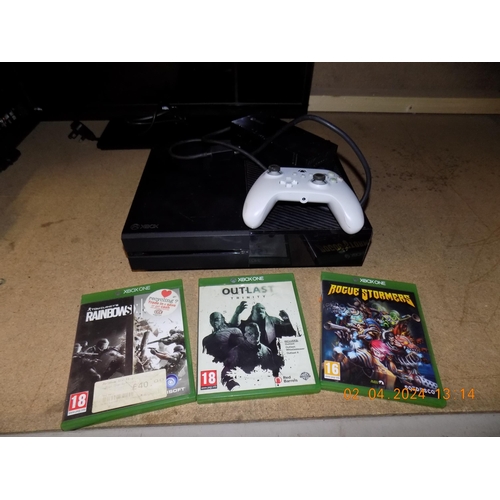 42 - Xbox One, Controller and 3 Games