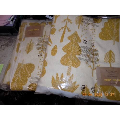 30 - 2 New Bird & Tree Mustard Luxury Bath Sheets