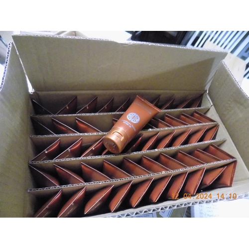 412 - Box of 50 Mandarin Tea Conditioners Shanghai Tang