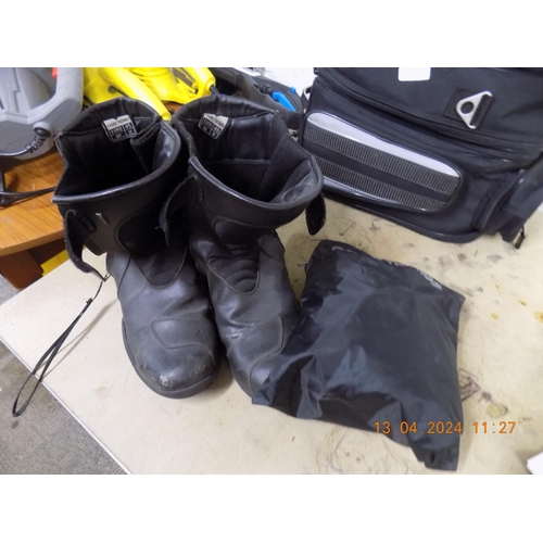 472 - Bike Boots Size 11 and Pair of waterproof Trousers