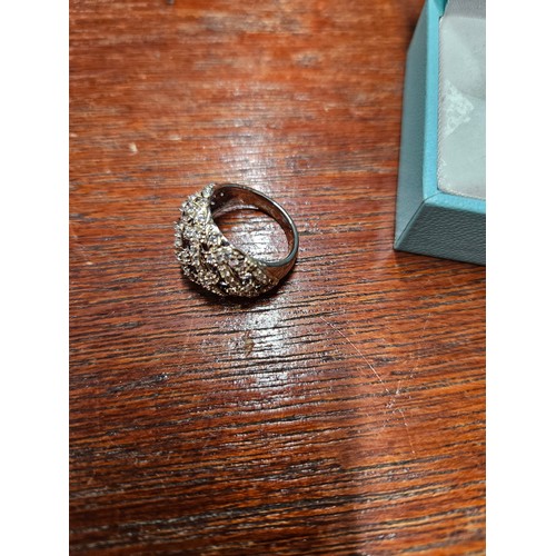 584 - Silver Ring Overall Weight 4.49g