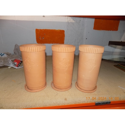 181 - 3 Terracotta Plant Pot