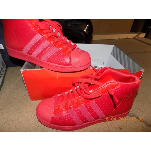 34 - Adidas Crocodile Hitops Size 7