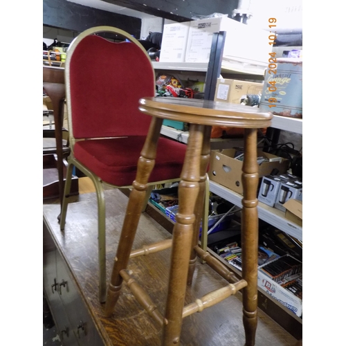 541 - Chair and Stool