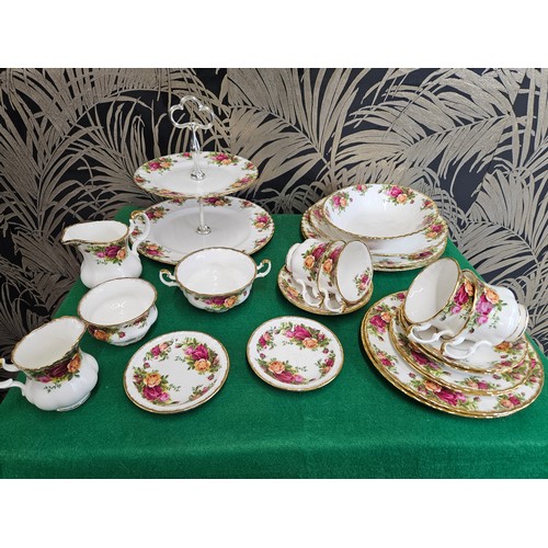 43 - Selection of Royal Albert Old Country Rose inc Cake Stand